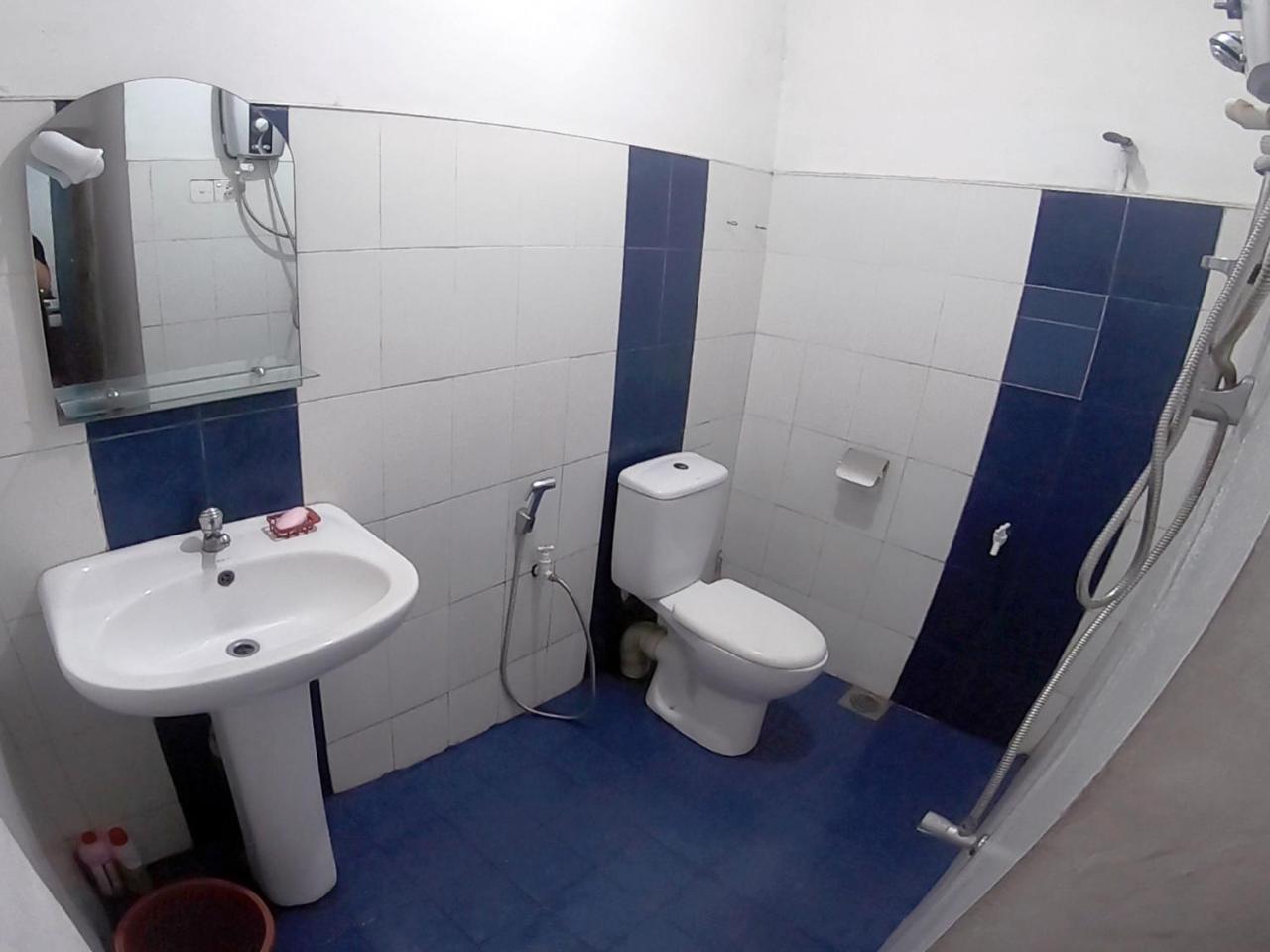 Nisansala Homestay Kandy Deiyannewela Exteriör bild